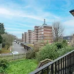 3 Bedroom And 1 Bathroom Apartment In Mountfield With Parking