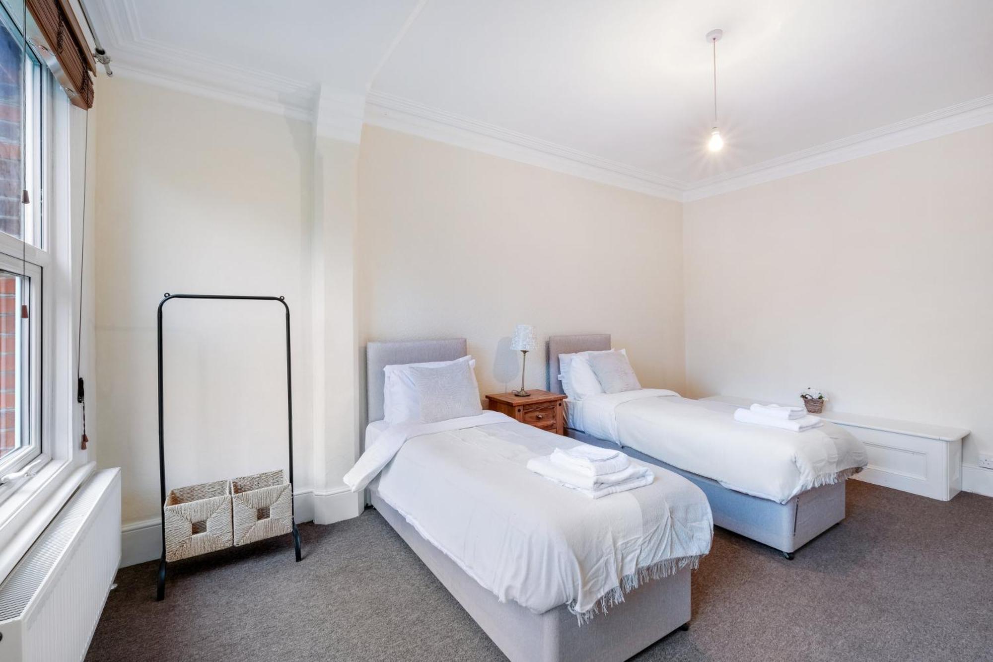 Appartamento 3 Bedroom And 1 Bathroom In Mountfield With Parking